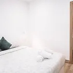 Duplex Oasis With Terrace, Pool And Bbq & Parking Apartment Barcelona