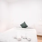 Duplex Oasis With Terrace, Pool And Bbq & Parking Apartment Barcelona