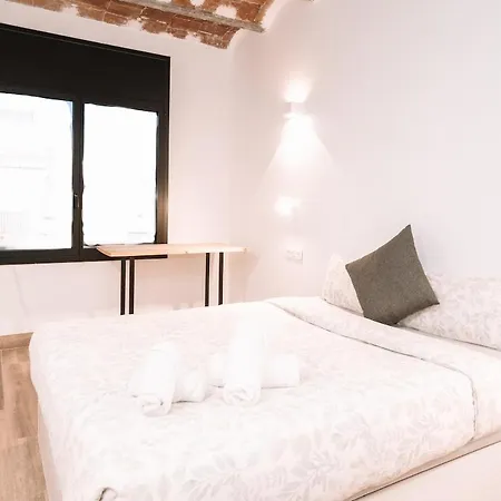 Terrace Jacuzzi Retreat * Barcelona