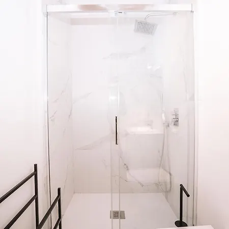 Terrace Jacuzzi Retreat * Barcelona
