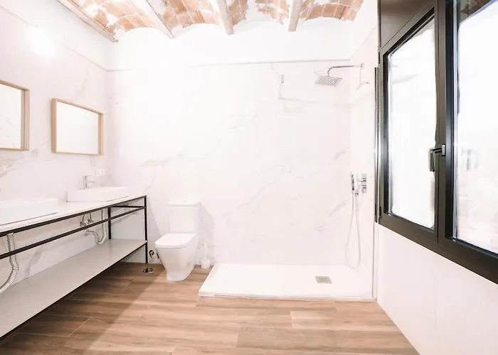 Duplex Oasis With Terrace, Pool And Bbq & Parking דירה *