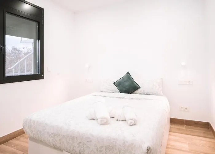 Duplex Oasis With Terrace, Pool And Bbq & Parking